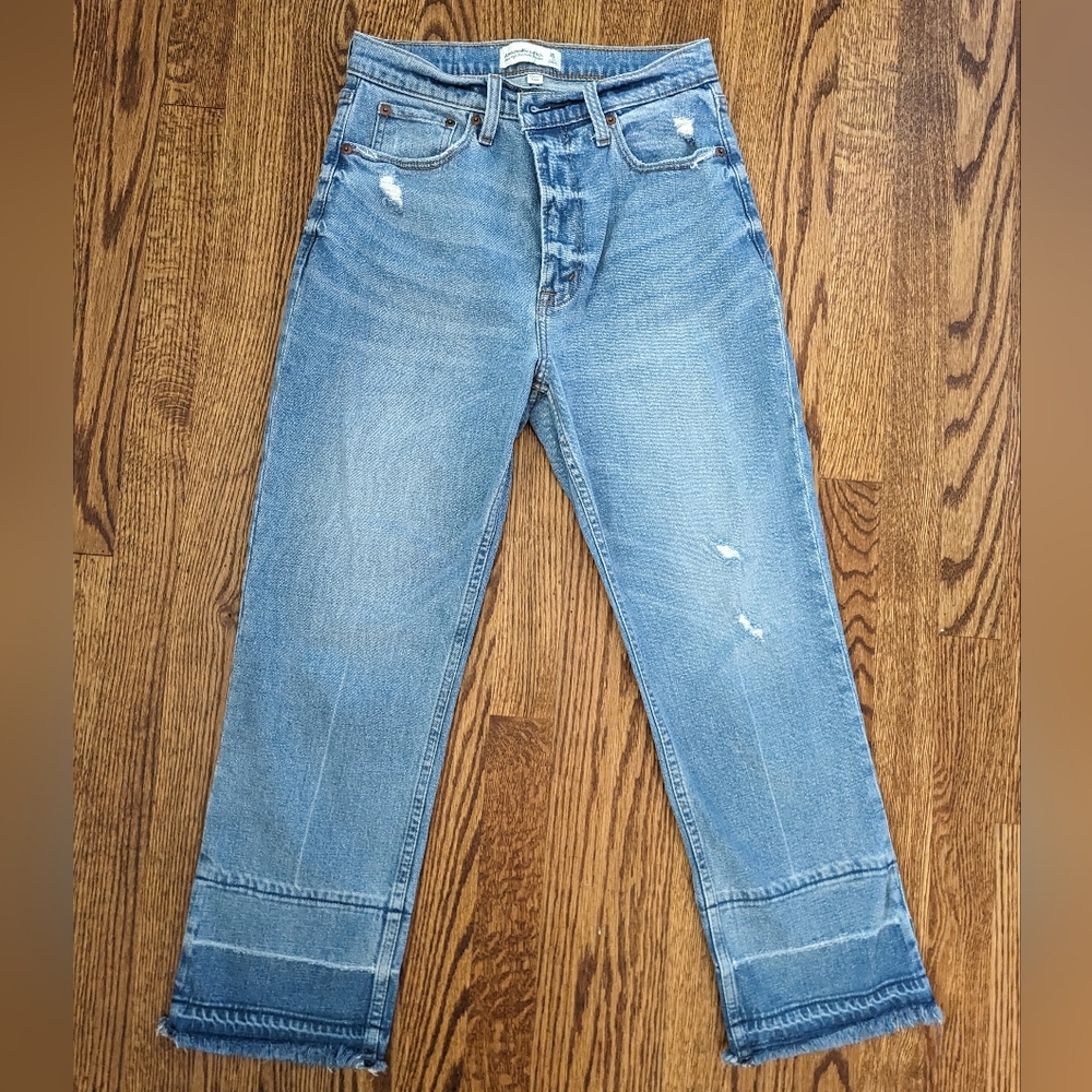 Abercrombie Curve Love Ultra High Rise Ankle Straight Jean